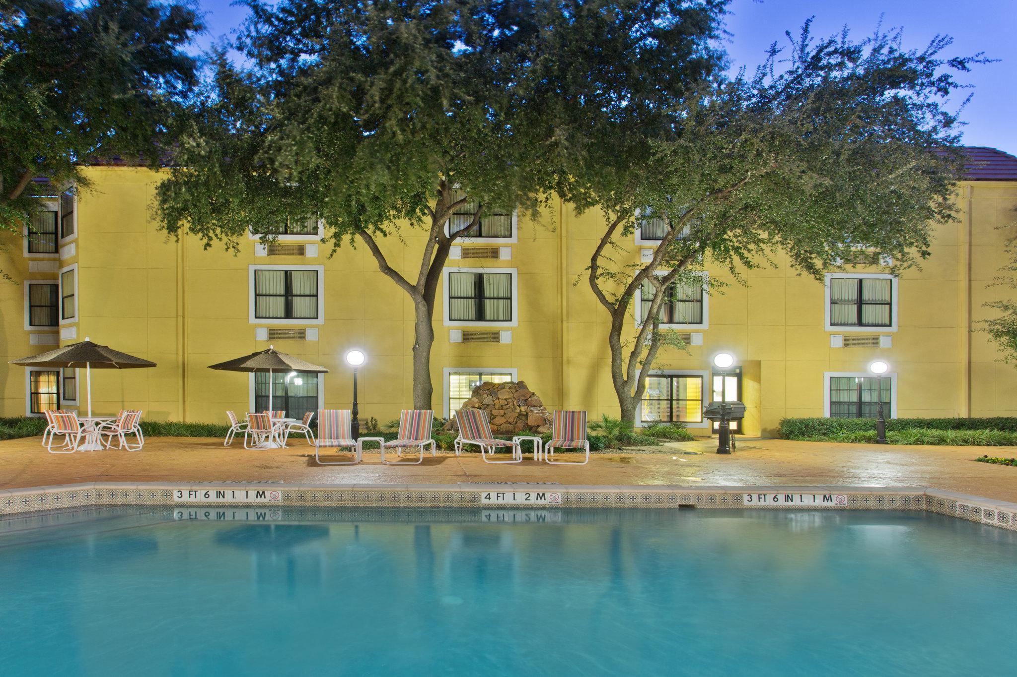 Holiday Inn Express Hotel & Suites Irving Dfw Airport North By Ihg Экстерьер фото